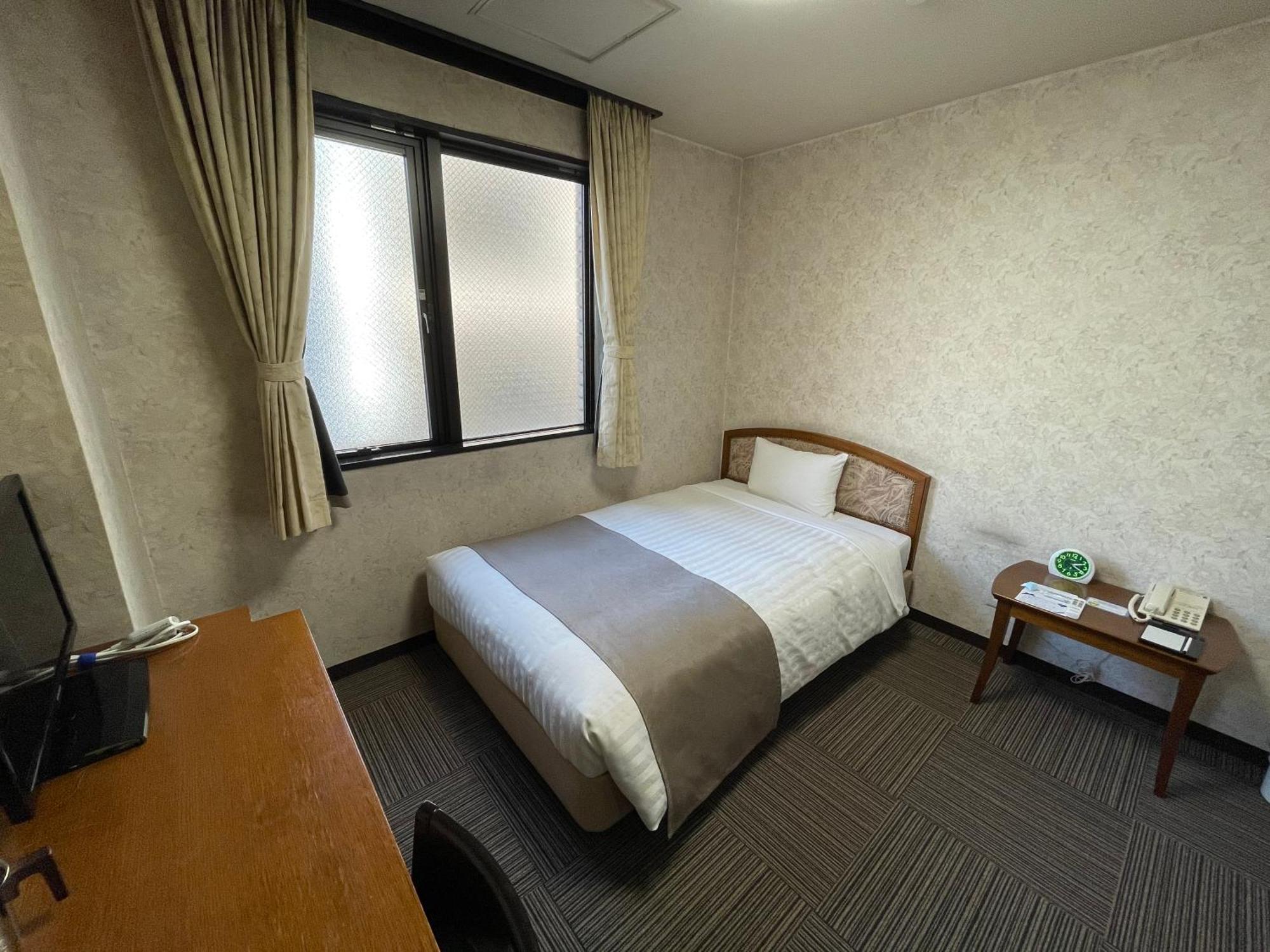 Shinmatsudo Station Hotel Экстерьер фото